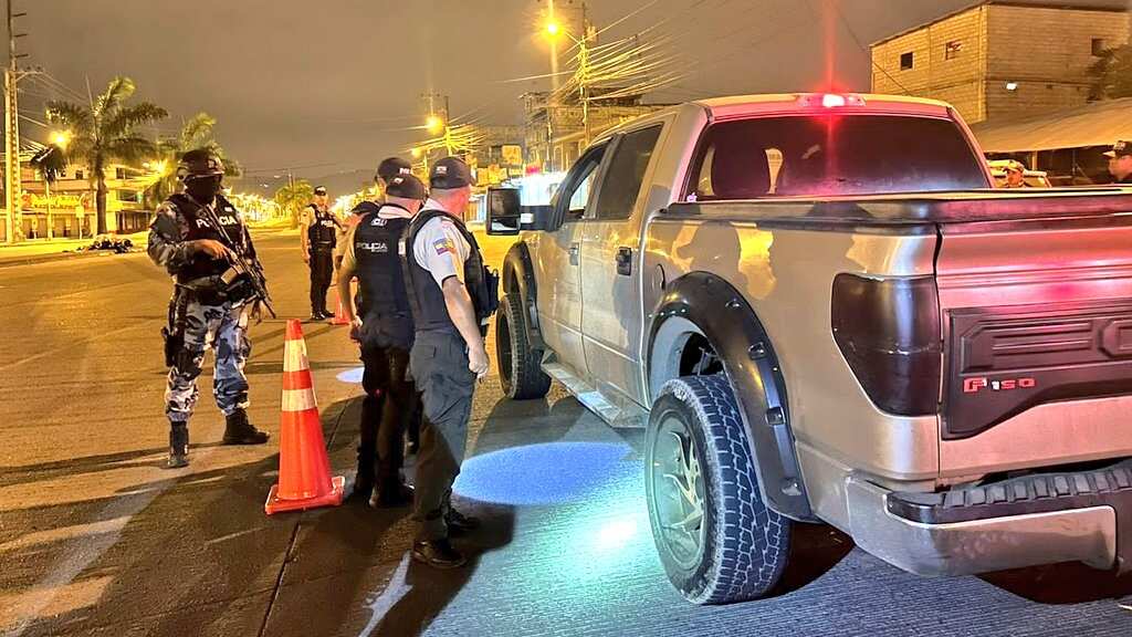 Detenidos, allanamientos y decomisos de droga: Así se vivió el apagón en Ecuador
