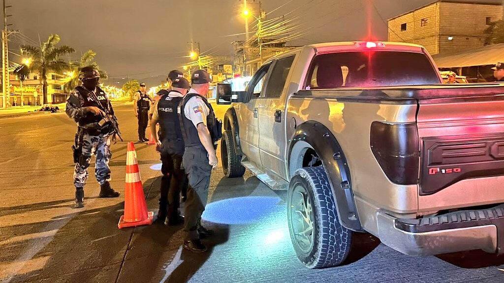 Detenidos, allanamientos y decomisos de droga: Así se vivió el apagón en Ecuador