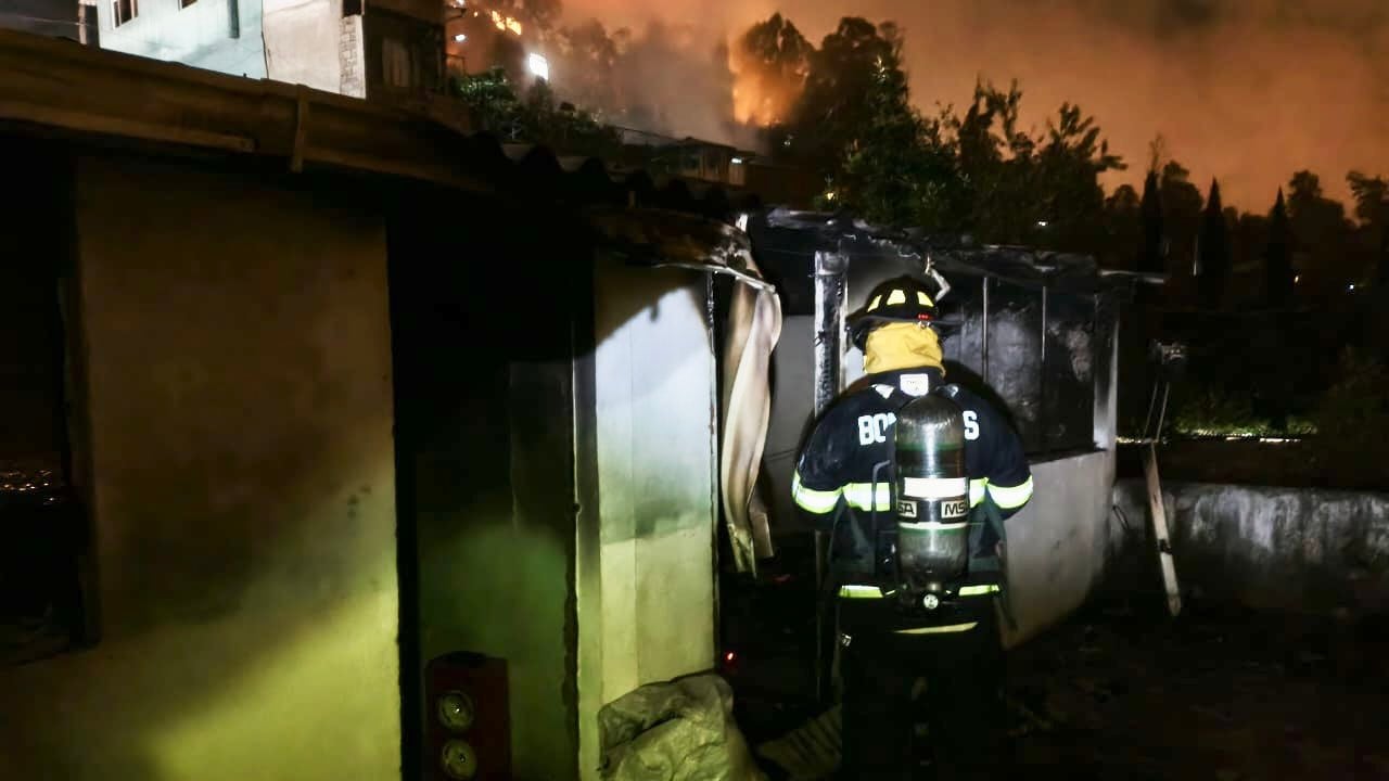 Quito: incendio estructural en Conocoto deja una persona fallecida