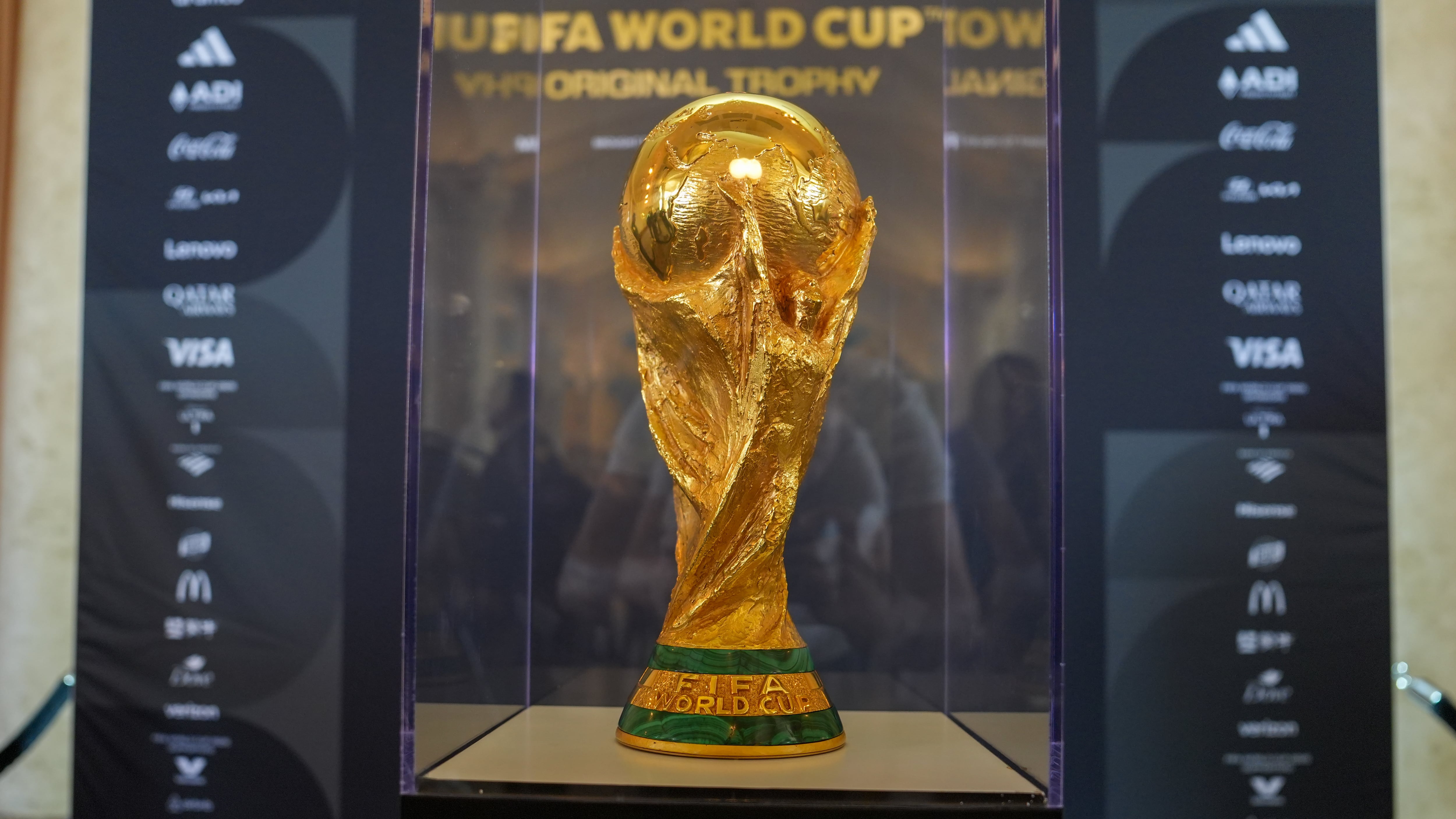 La copa de FIFA se exhibe gratis en Miami en el debut de la ciudad como sede del Mundial