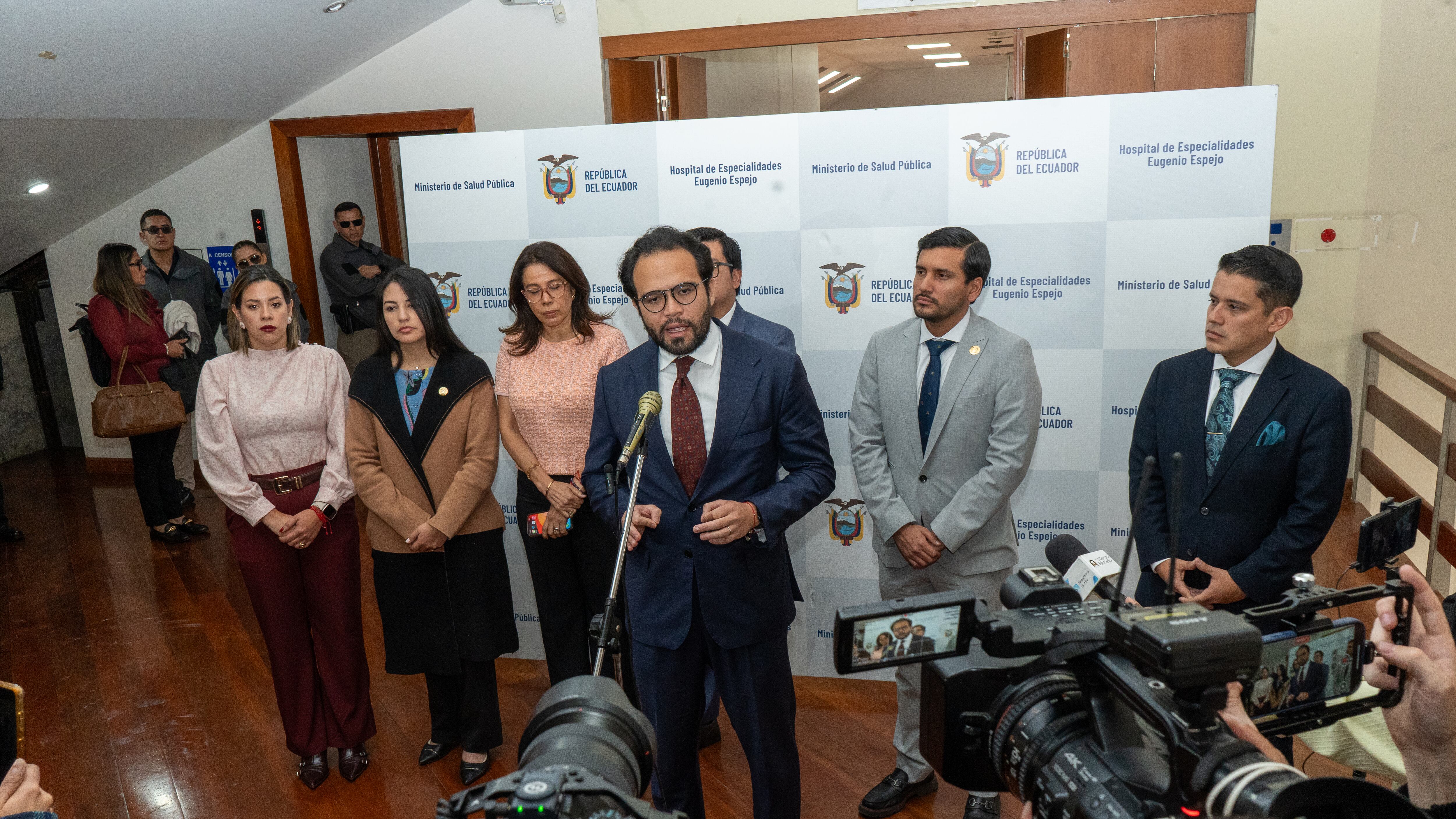 Comité Nacional de Salud Pública anunció la compra masiva y transparente de medicamentos en su primera sesión ordinaria