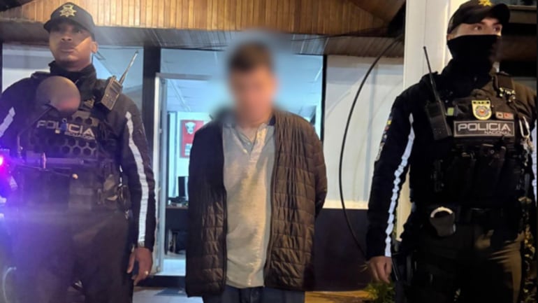 Policía captura a delincuente armado tras persecución en el parque La Carolina, en Quito