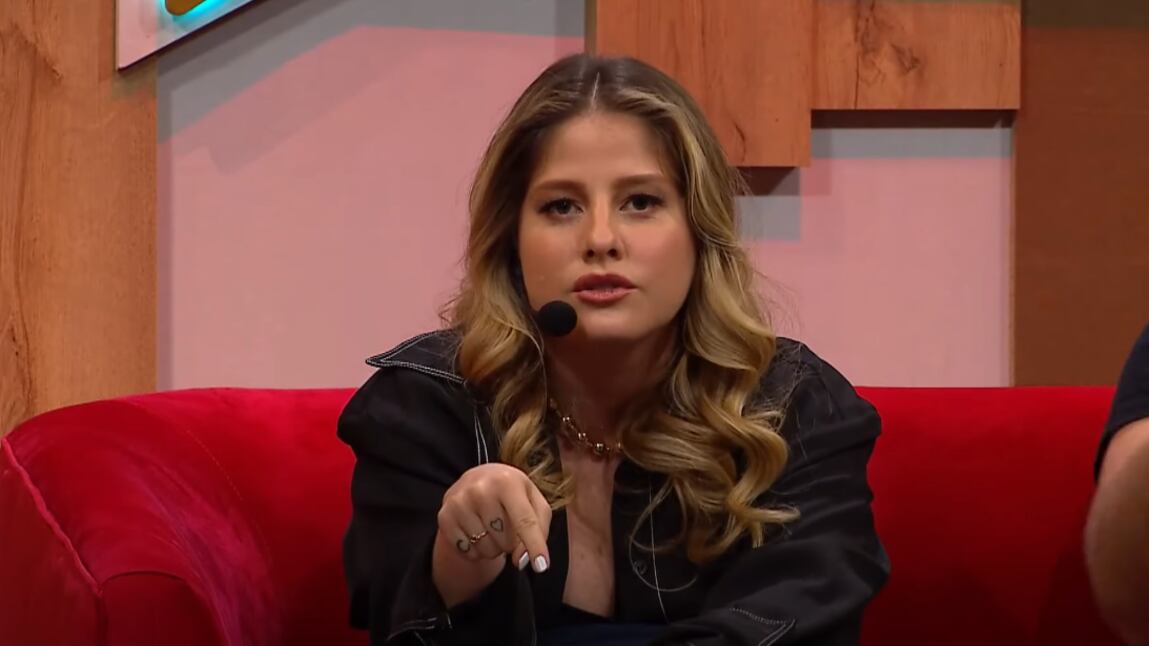 Nikki Mackliff enojada por la traición de Luciana Guschmer.