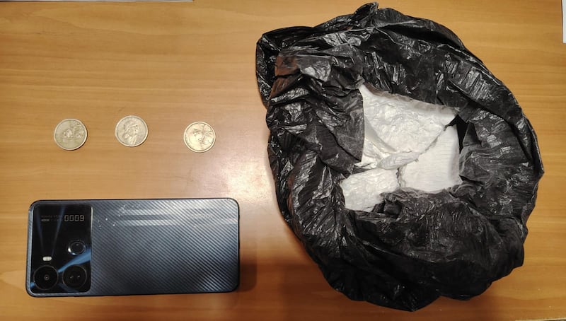 Desmantelan bodega de drogas de Los Lobos que abastecía a expendedores en el sur de Quito. Imagen: Antidrogas Policía Nacional