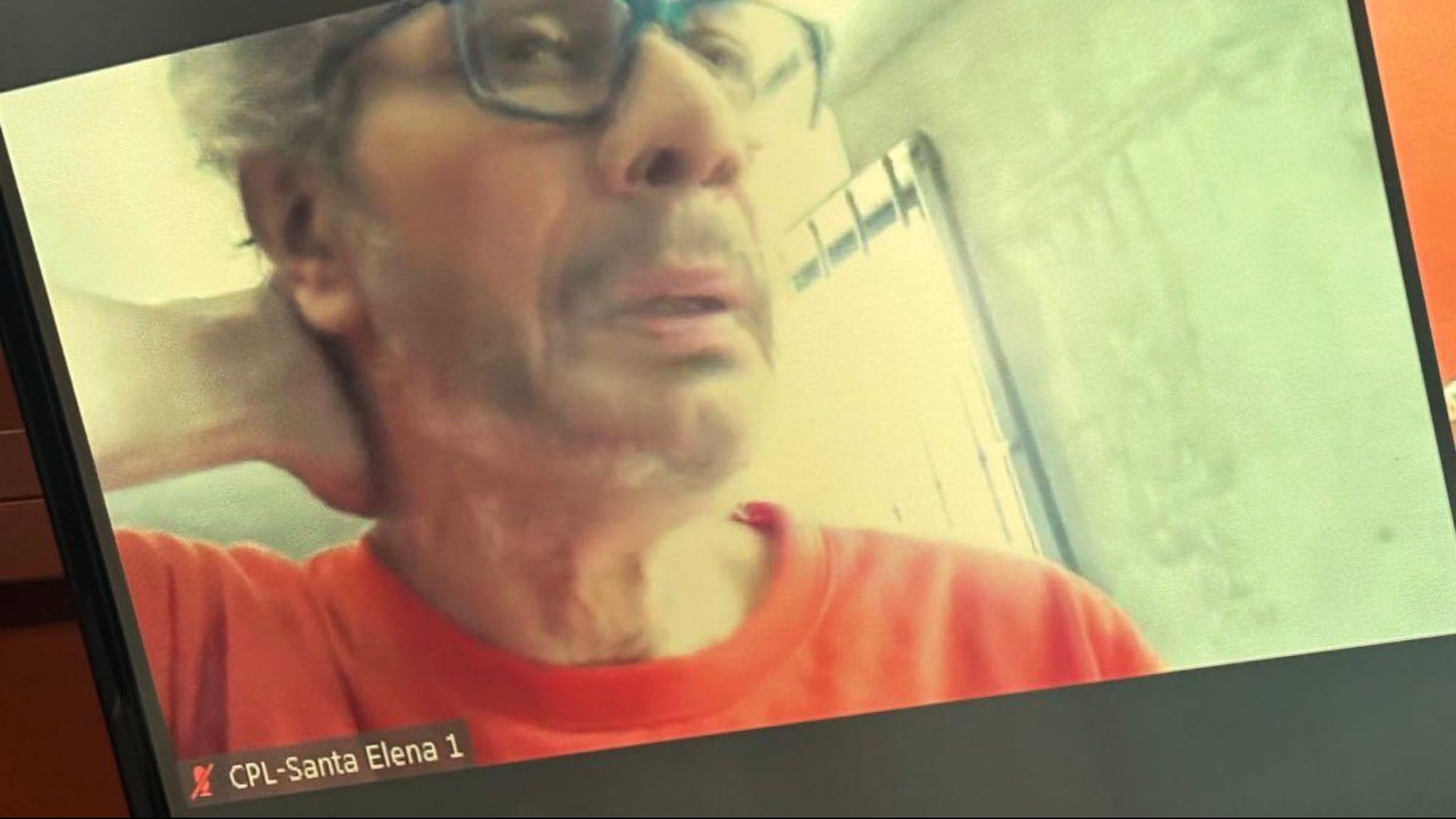 Santa Elena, viernes 26 de diciembre del 2025
Jorge Glas, ex vicepresidente del Ecuador, comparece desde la cárcel de El Encuentro, durante la audiencia de habeas corpus.
Fotos:/API