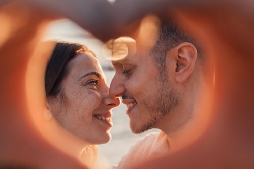 10 canciones románticas para dedicar y celebrar el amor: San Valentín y la playlist que hará latir tu corazón