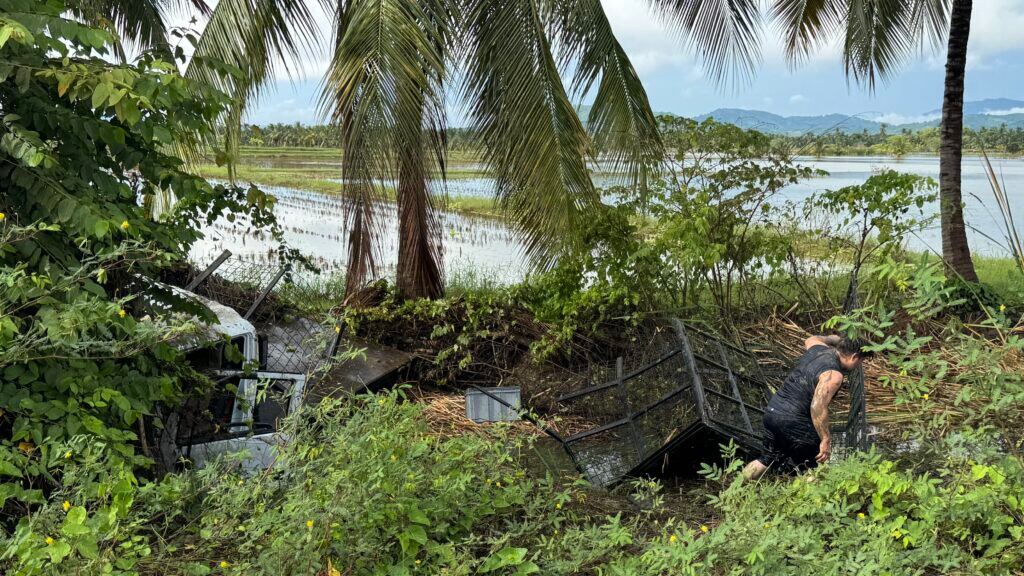 Camión accidentado en Tosagua