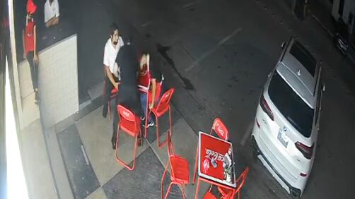 Atacan a menor de edad en una taquería