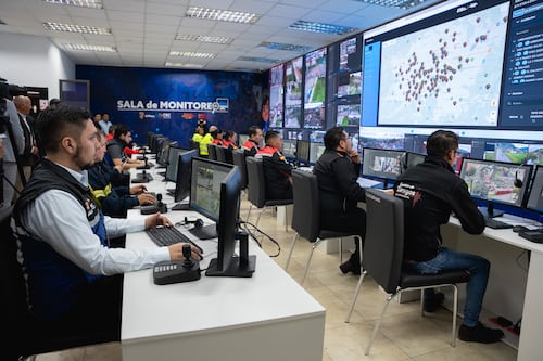 Cuenca cuenta con moderna sala de monitoreo de seguridad