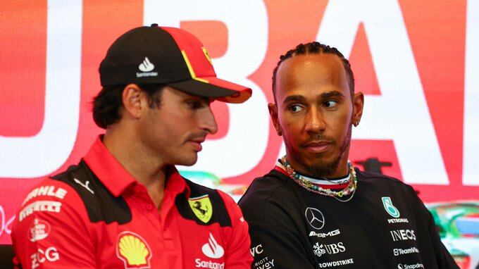 Hamilton y Sainz en la Fórmula 1