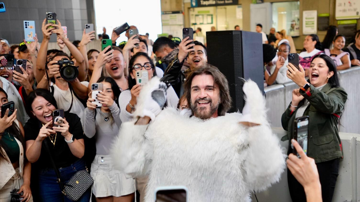 Lanzamiento de Juanes en Medellín