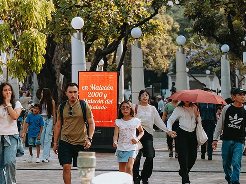 Familias y turistas aprovecharon los espacios recreativos y turísticos de la ciudad durante el descanso del 24 de Mayo.