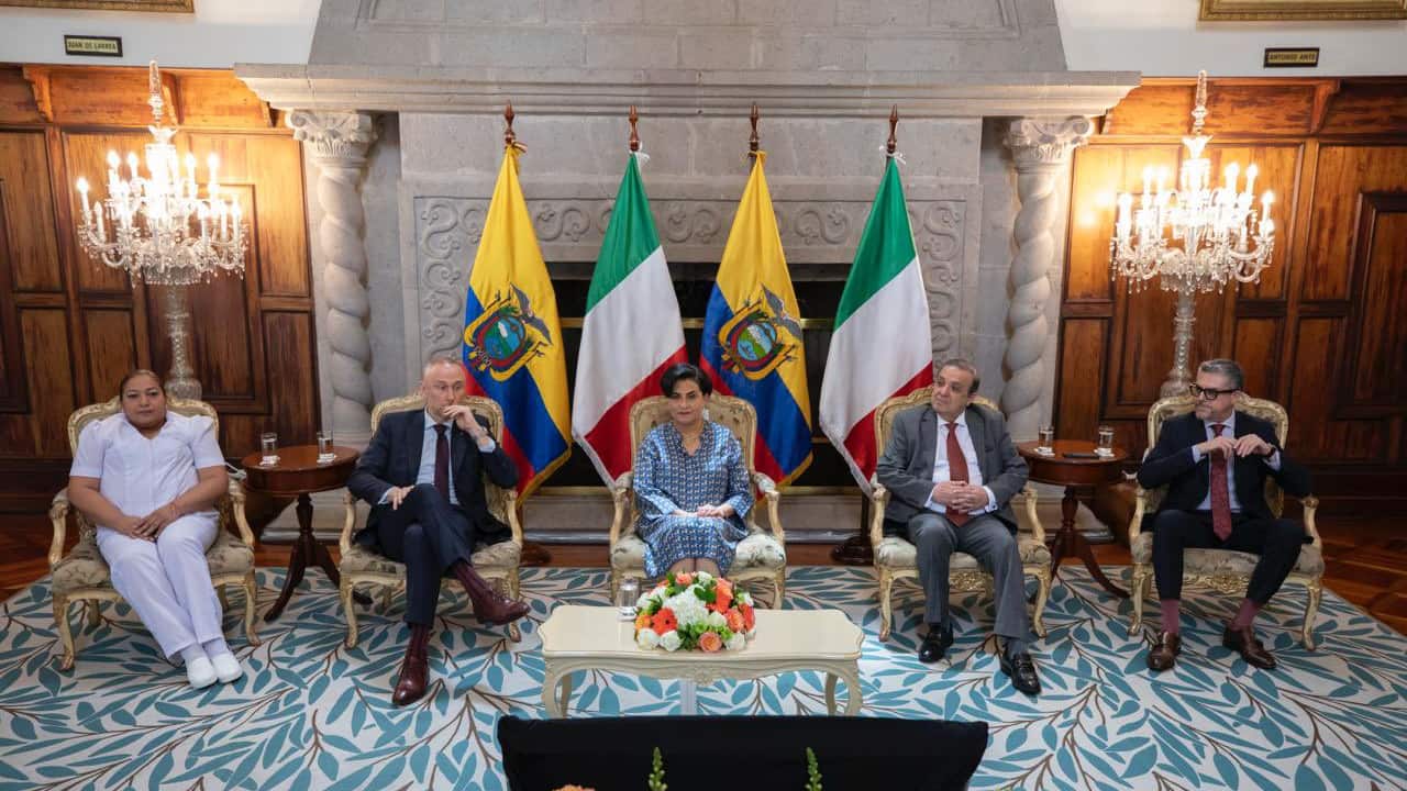 Ecuador e Italia lanzan programa que abrirá cientos de empleos para ecuatorianos en el país europeo