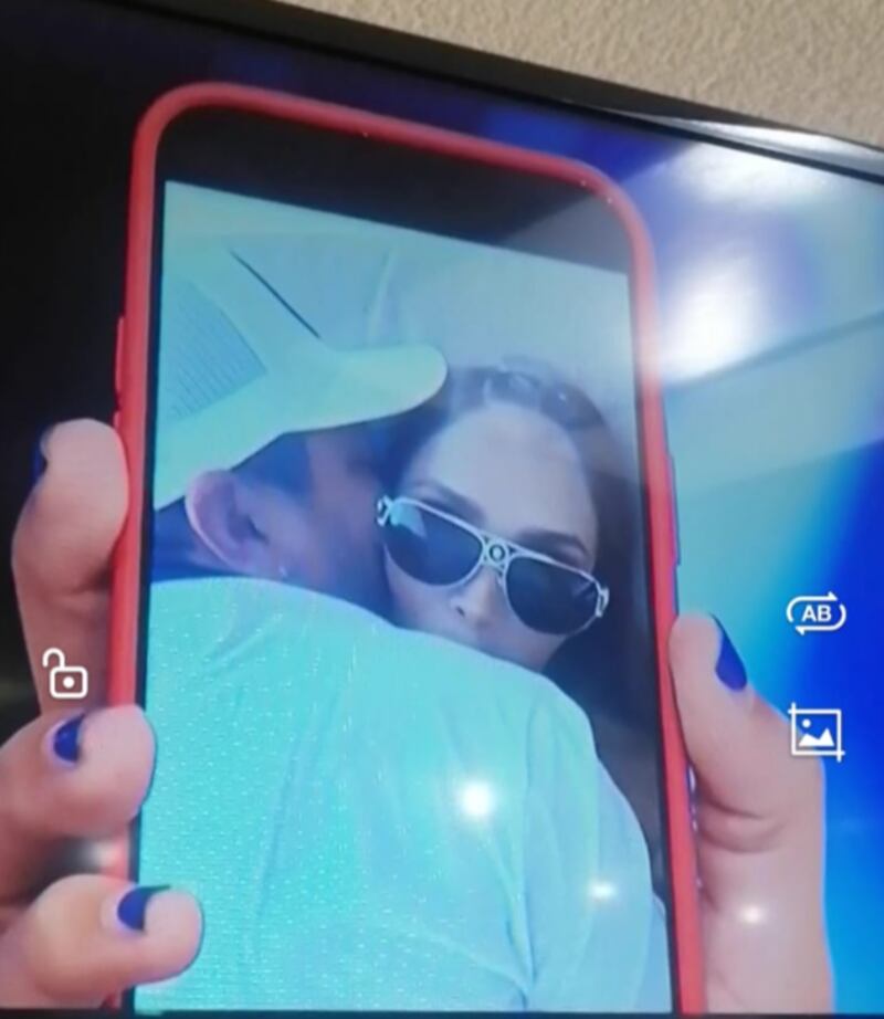 Captura de pantalla de las imágenes de 'Los Hackers de la Farándula'