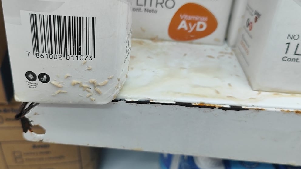Arcsa halló alimentos con gusanos en supermercados de La Troncal