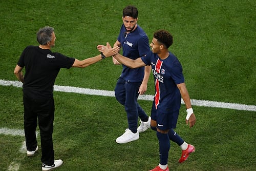 PSG golpea primero: venció 2-0 al Liverpool y se acerca a semifinales de Champions