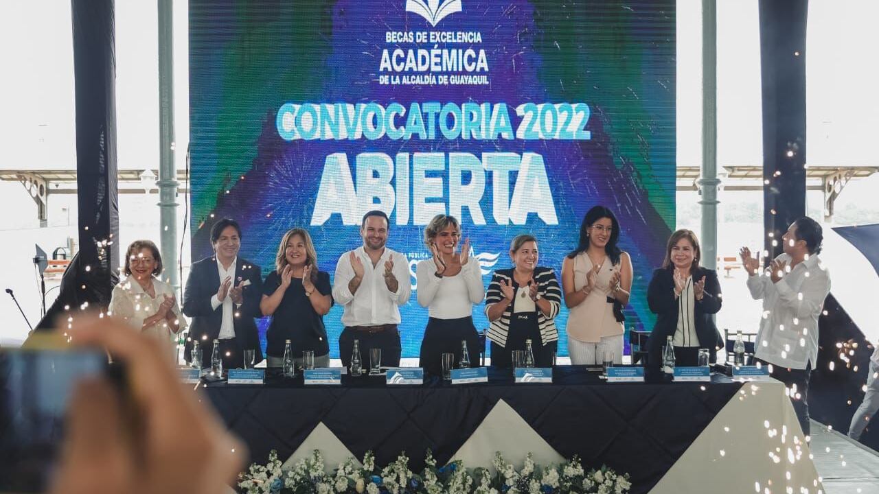 Municipio de Guayaquil financiará 2 000 becas de estudio superior 100% gratis.