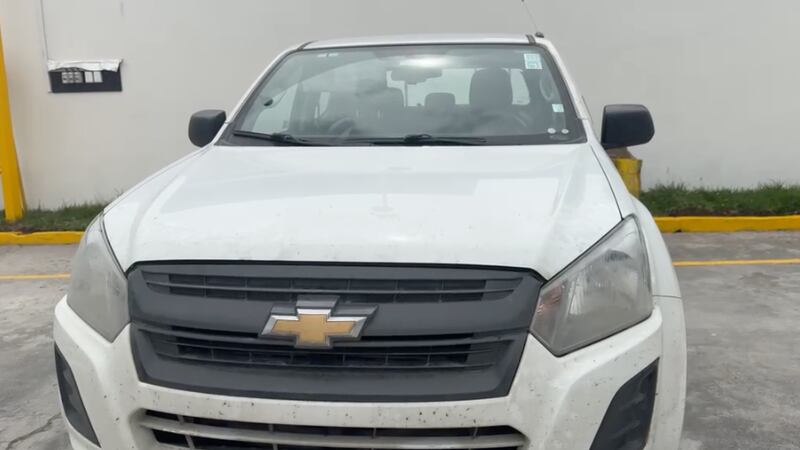 Halló su camioneta robada en un hostal del sur de Quito gracias al rastreo satelital