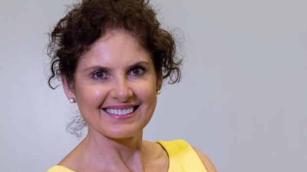 Verónica Arias, abogada y catedrática de la USFQ de Derecho Ambiental, explica la problemática en Ecuador con respecto al plástico de un solo uso.