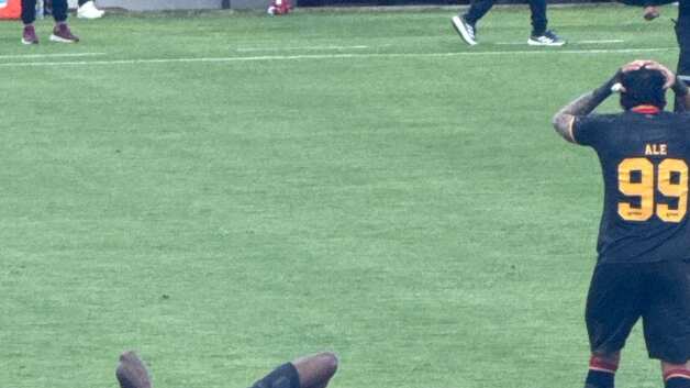 Lesión de Luis Arroyo con el Deportivo Cuenca