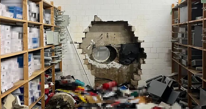 Aalto a la sala de cofres de seguridad de la sucursal del banco Sparkasse en la ciudad alemana de Gelsenkirchen