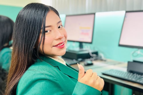 Gobierno impulsa becas para estudios de tercer y cuarto nivel: ¿cómo aplicar?