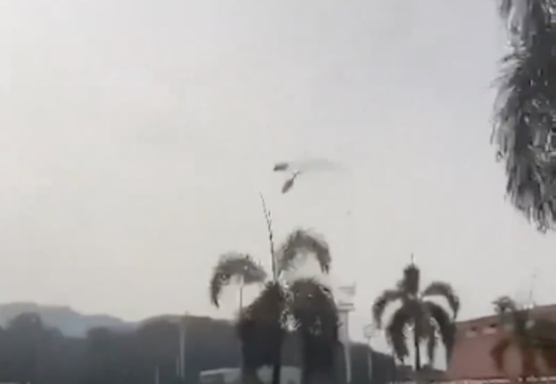 Impactantes imágenes muestran el momento de la colisión entre dos helicópteros en Río de Janeiro, accidente que dejó al menos seis personas fallecidas.