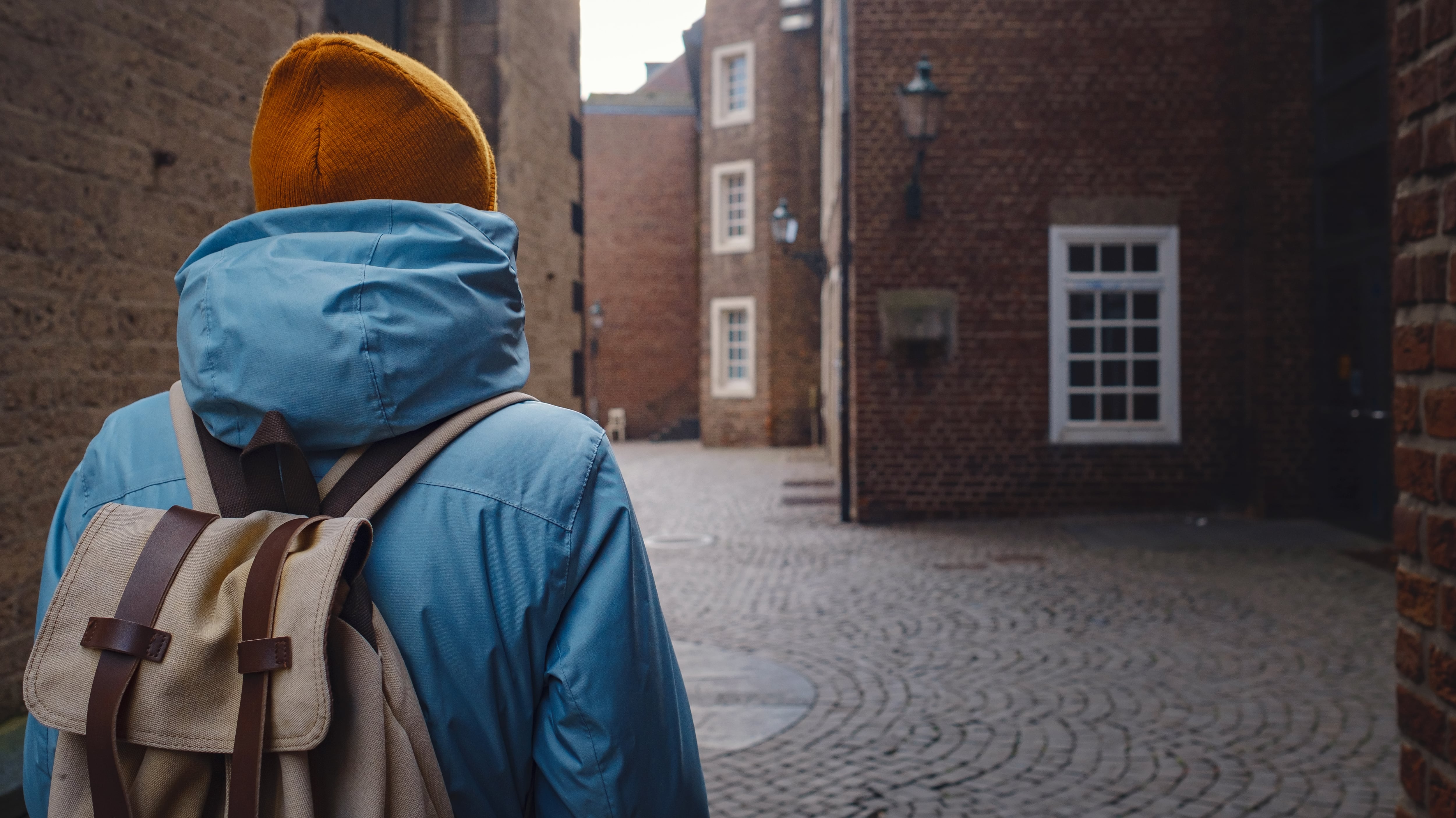 Habitante de calle rescata a niño de 6 años perdido: madre fue detenida por negligencia
