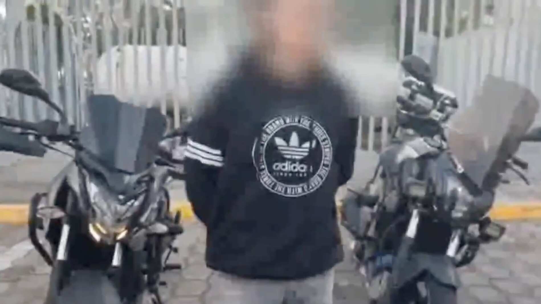 Víctima de robo en Quito revela cómo ladrones forzaron el encendido de su moto para sustraerla