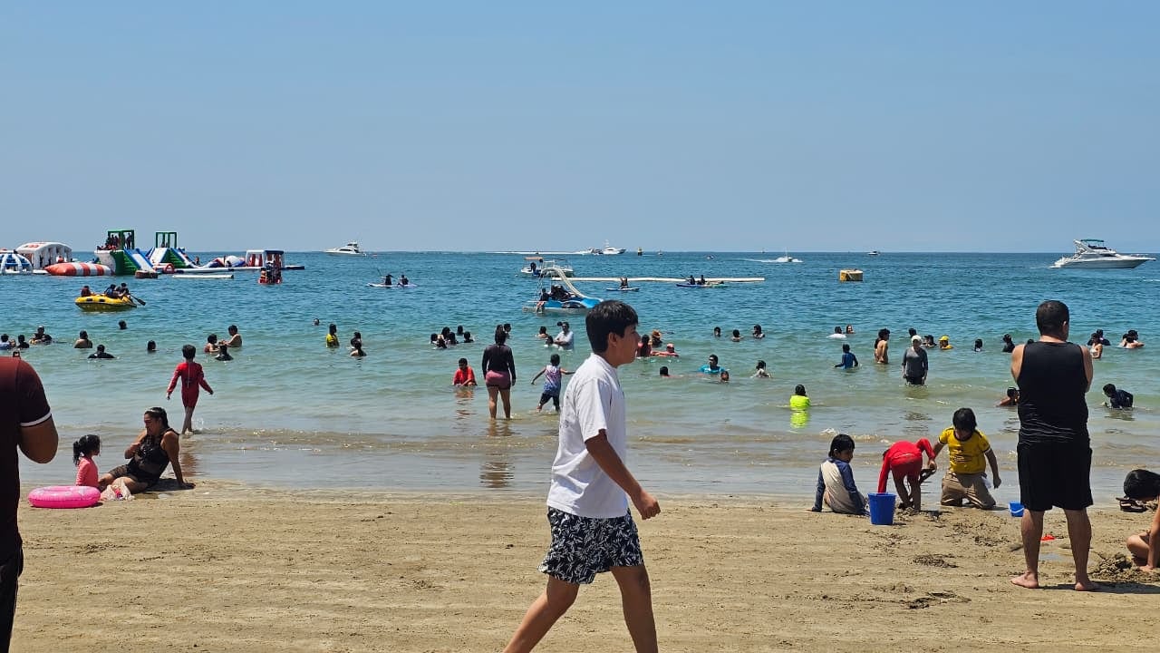 La Bahía de Salinas y sus sectores icónicos como Chipipe y Las Palmeras se preparan para recibir a miles de turistas con una programación cultural y recreativa de primer nivel.