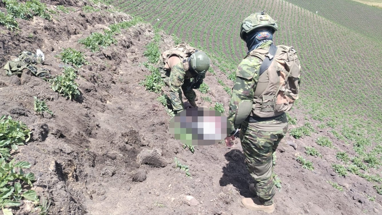 Ejército abatió a dos presuntos disidentes de las FARC armados en la frontera norte de Ecuador