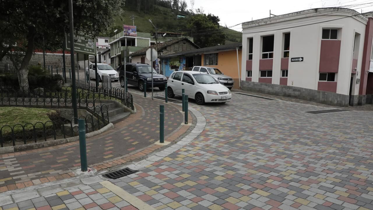 Ruta Escondida - Quito