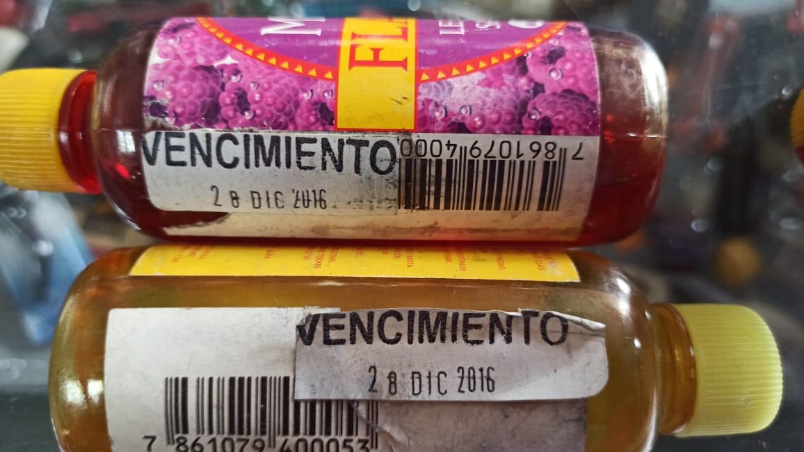 Productos caducados se vendían en micromercado en Cuenca