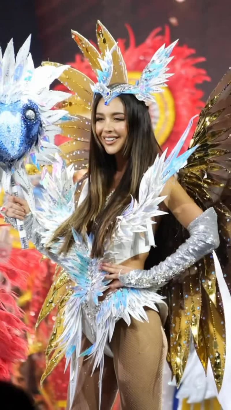 Nadia Mejía en su traje típico