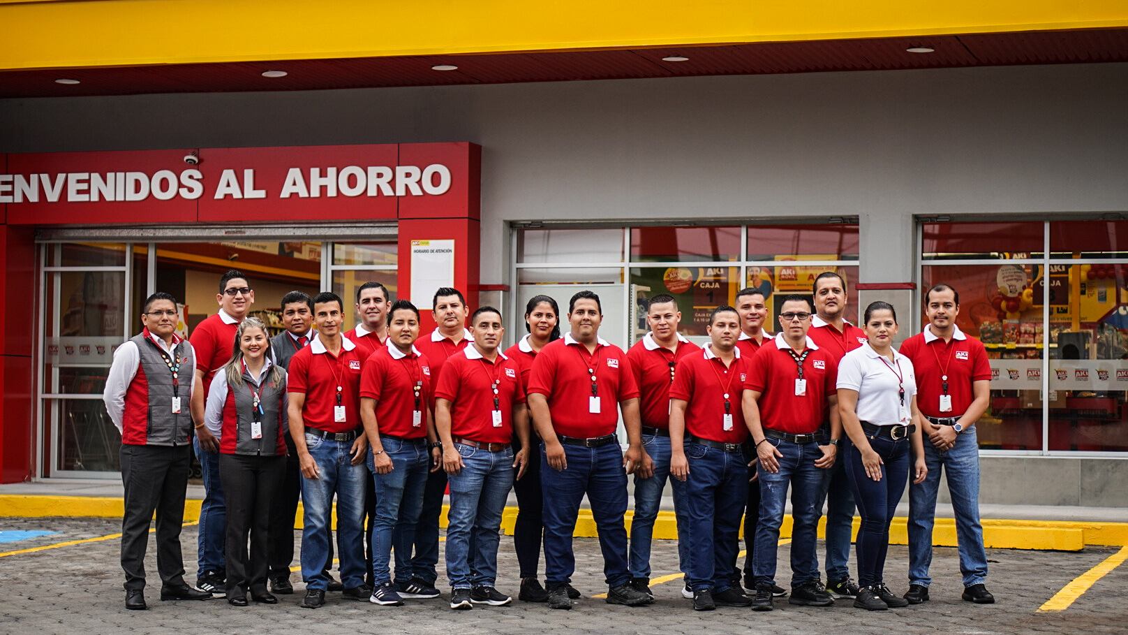 Supermercados AKI presenta la campaña Quincenazo Recargado