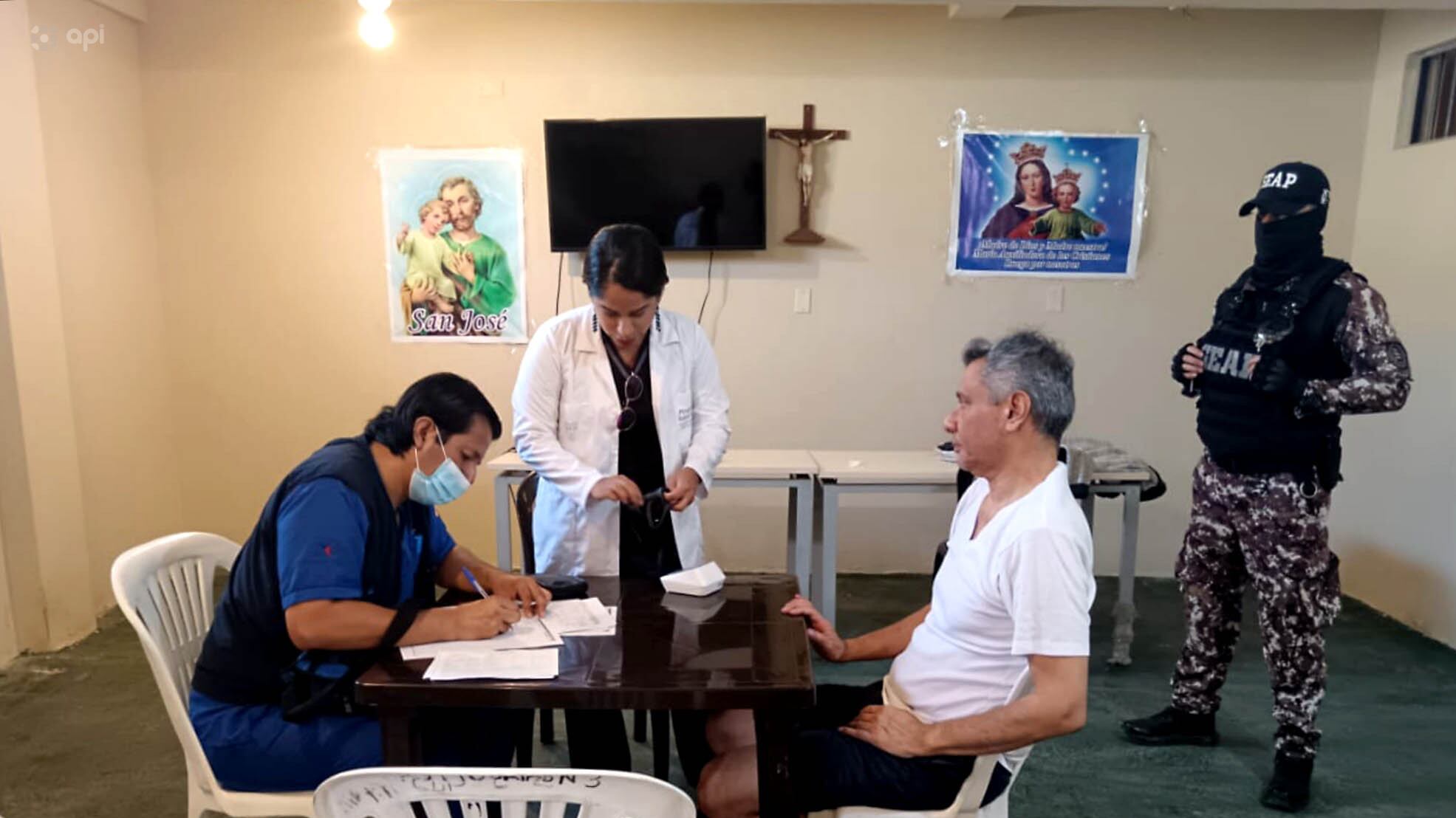 Jorge Glas durante los exámenes médicos y psicológicos a su regreso a La Roca