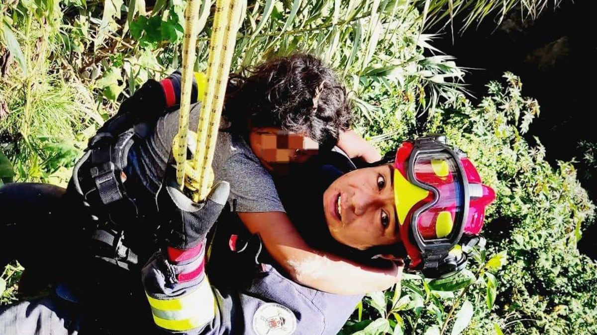 Una niña se cayó a una quebrada mientras buscaba a su gatito en el Valle de Los Chillos