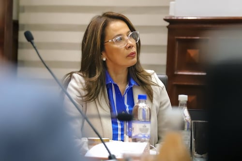 Cynthia Gellibert toma acciones para mejorar servicios públicos y combatir la corrupción