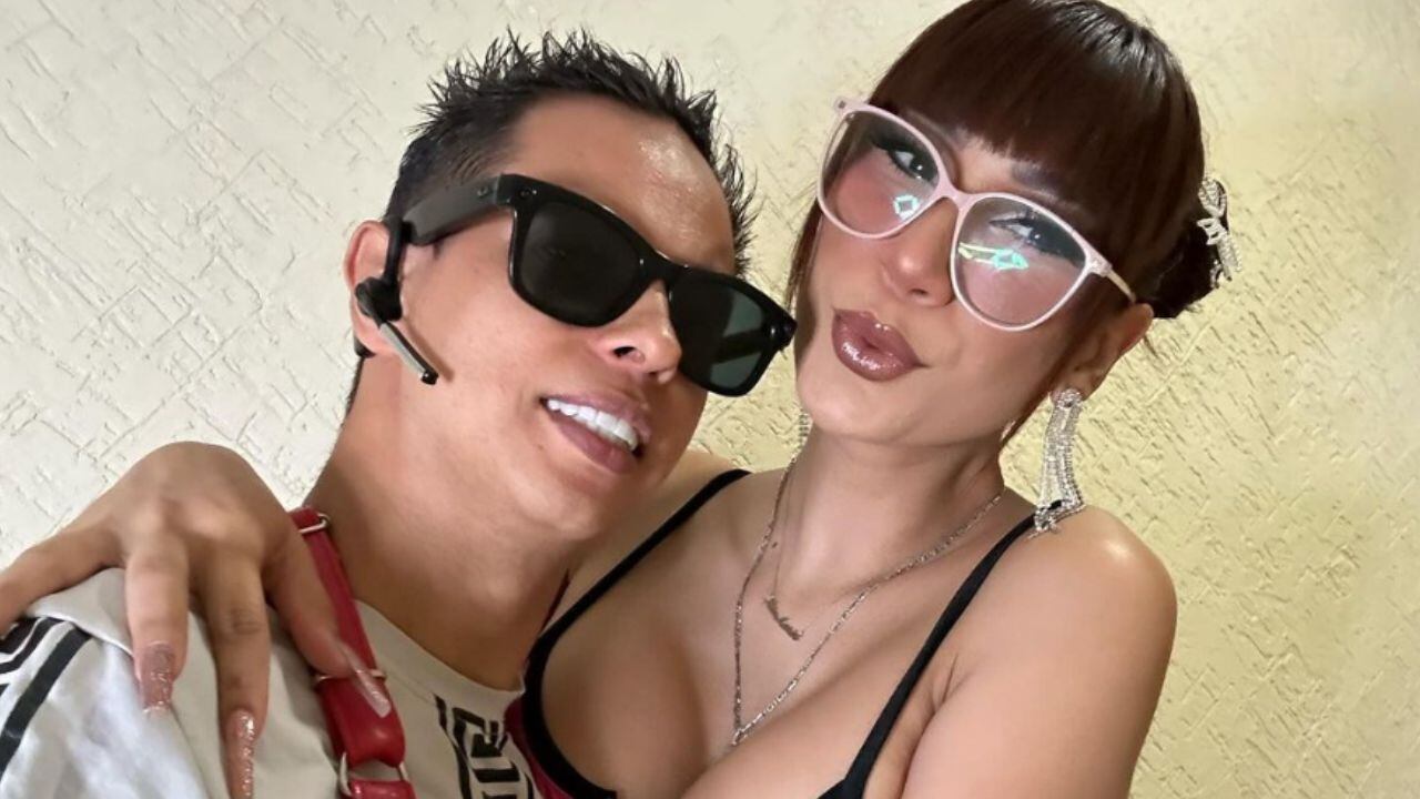 Alex Marín anuncia entre lágrimas el final de su matrimonio poliamoroso con Mía