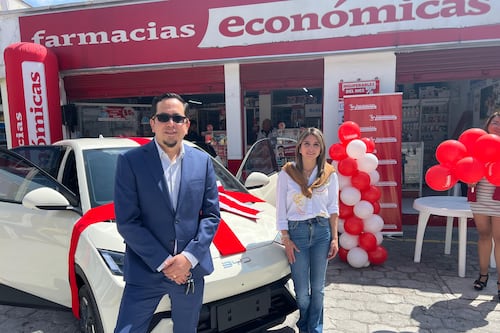 Farmacias Económicas sortea seis autos BYD Seagull para premiar a sus clientes