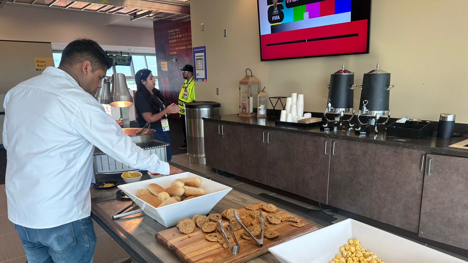 Así nos tratan a la prensa ecuatoriana en Kansas