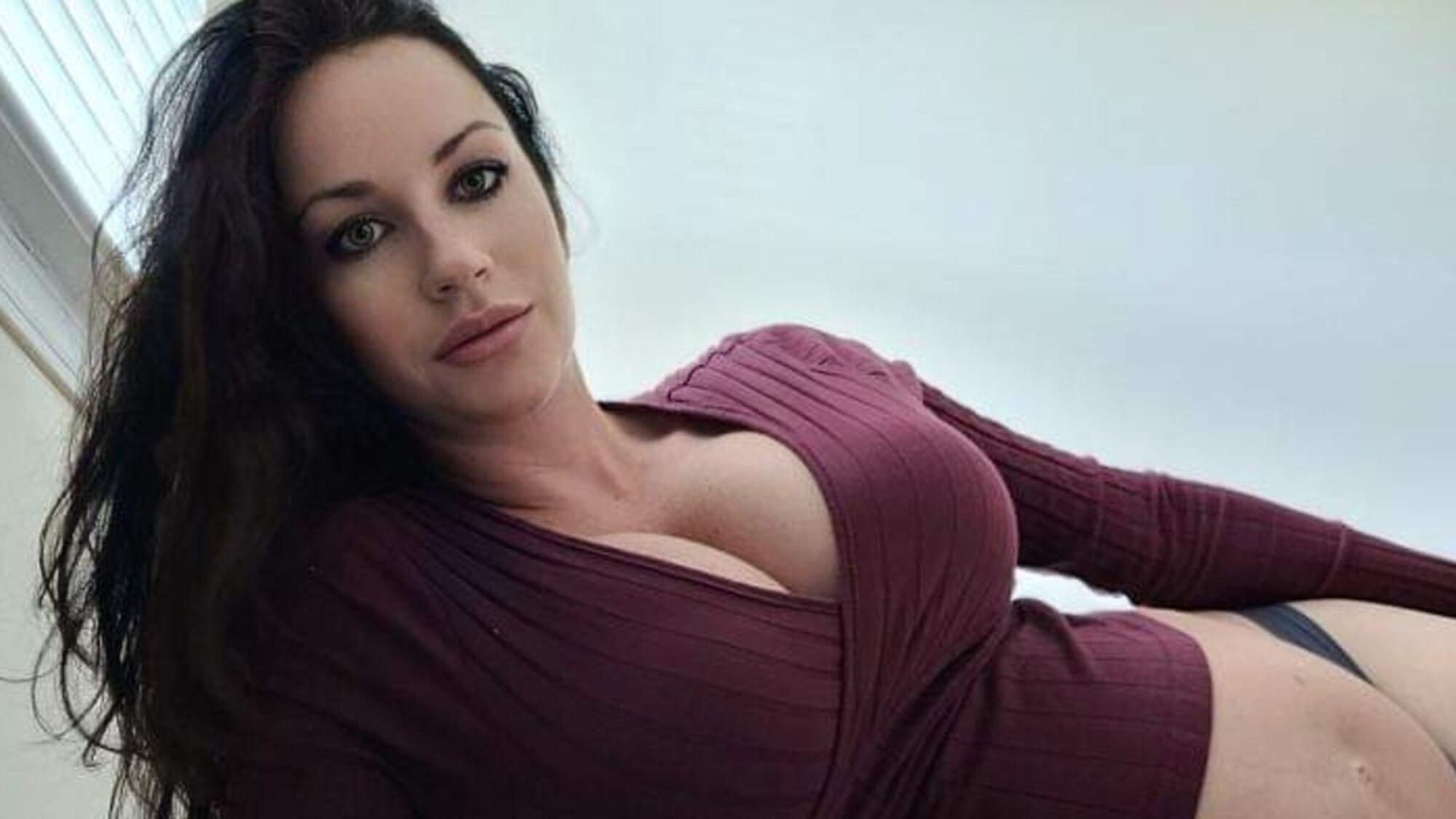 Amy Kupps analiza rentar su vientre para dar a lus a "bebés bellos".