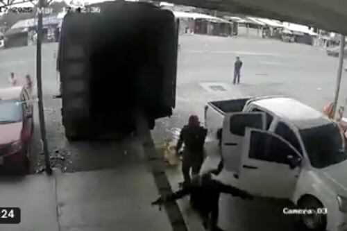 ¡Grito de auxilio desgarrador! Comerciante de logra huir de sus secuestradores, todo quedó grabado