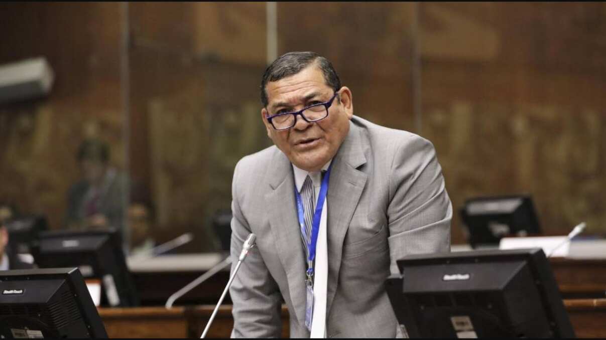 Jorge Chamba en el Pleno de la Asamblea Nacional