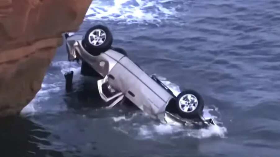 Padre intentó asesinar a sus hijas gemelas y acabar con su vida tirándose por un barranco como venganza hacia su esposa