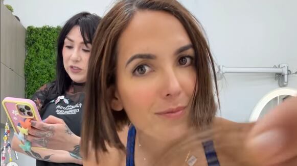 Flaca Guerrero muestra la caída de su cabello por tratamientos de quimioterapia