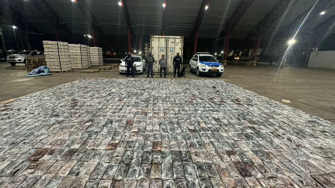 ¡Golpe al ‘narco’! Policía decomisó USD 145 millones en cocaína, en El Oro