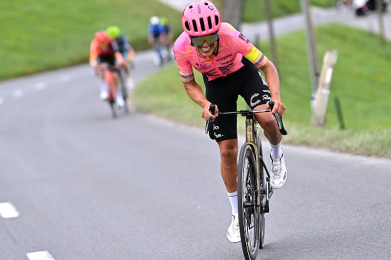 Richard Carapaz va por el Giro de Italia 2025.