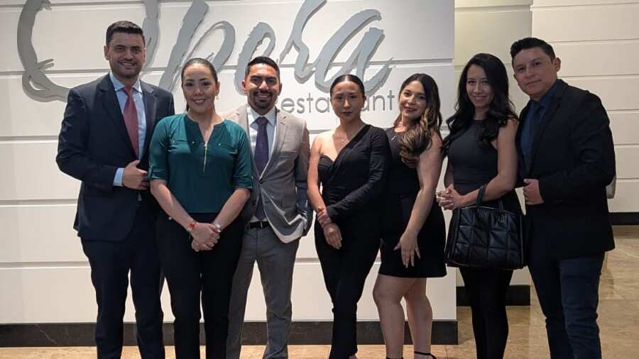 Decameron fortalece lazos con sus aliados estratégicos en Quito