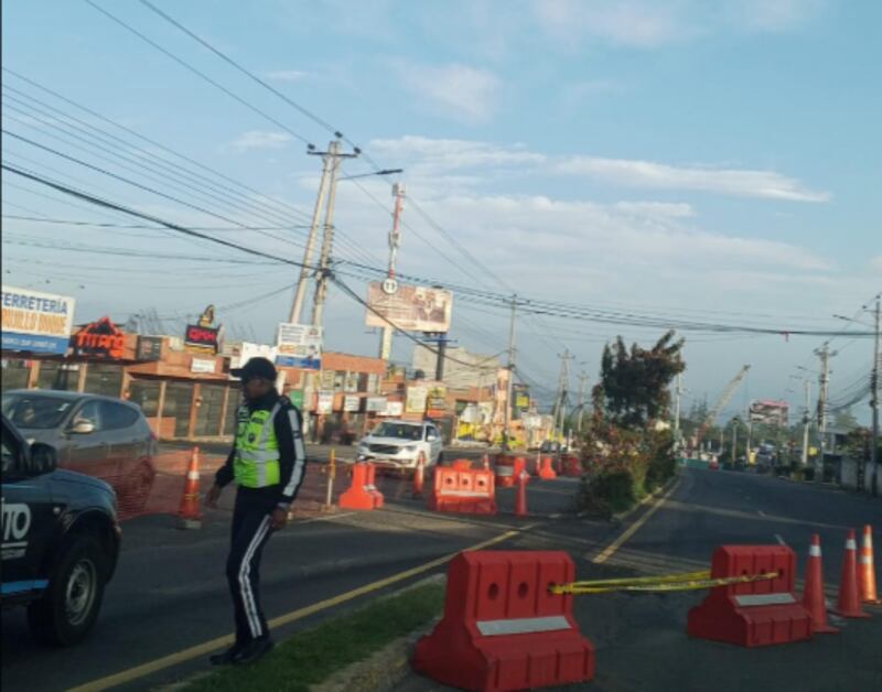 Cierres viales en Quito por el partido Liga de Quito vs Palmeiras generan control de tránsito en la zona norte.